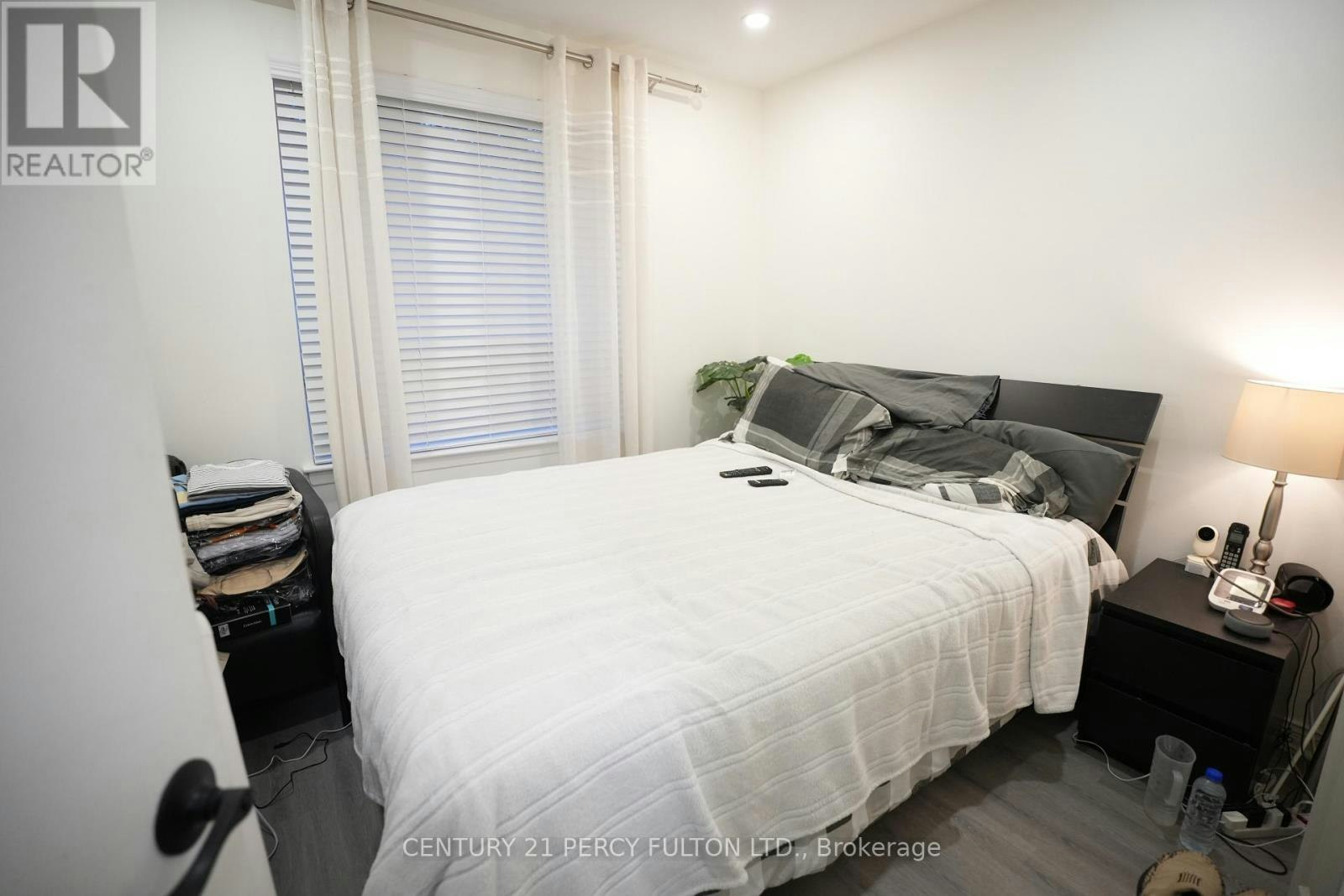 MAIN-117 Cordella Avenue, Toronto, ON, M6N 2K1 - 7