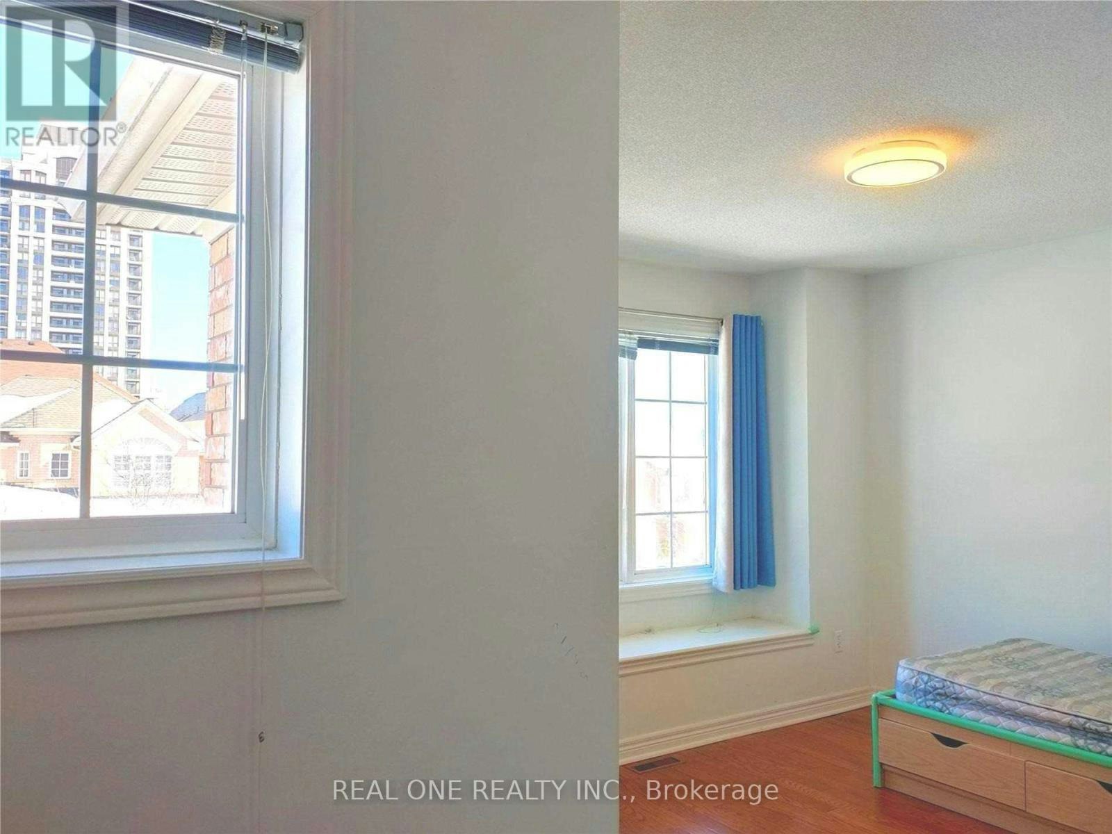 16 Hammersly Boulevard, Markham, ON, L6E 2A5 - 16