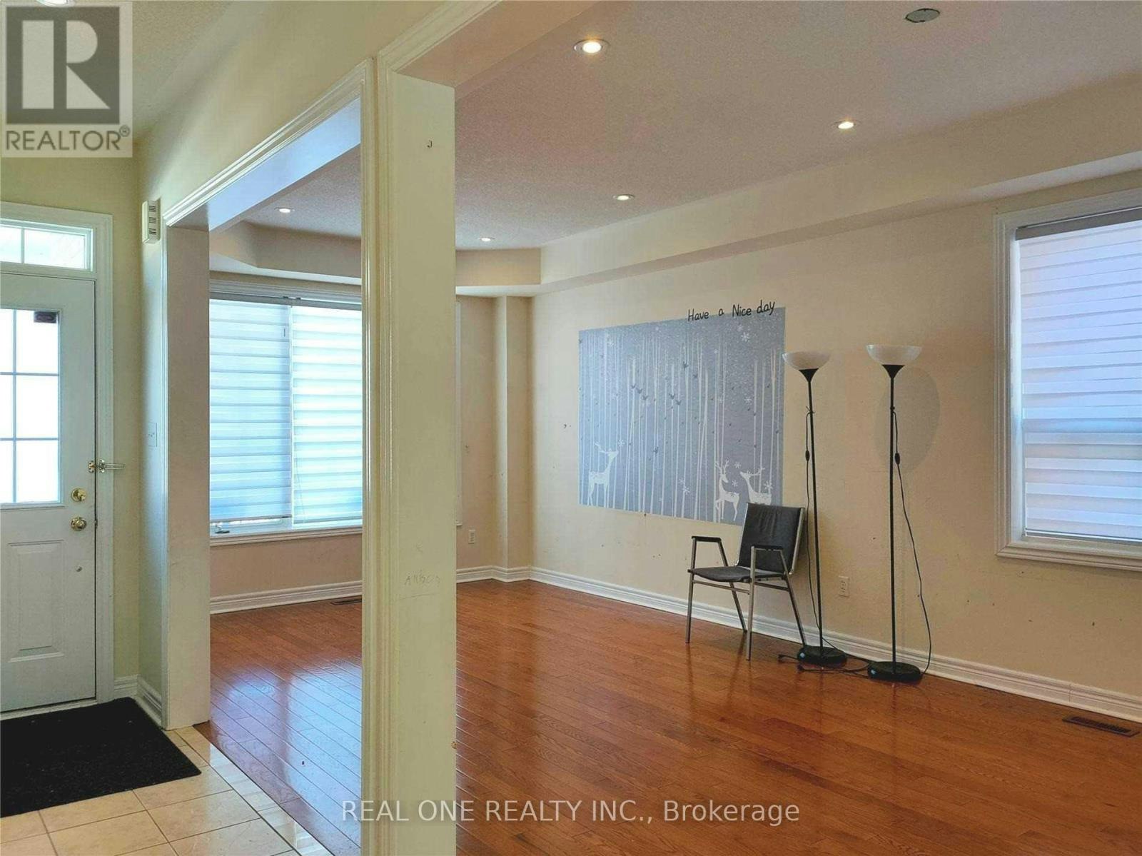 16 Hammersly Boulevard, Markham, ON, L6E 2A5 - 2
