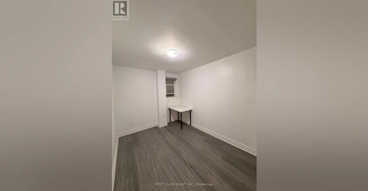 LOWER-55 Huron Street, Toronto, ON, M5T 2A6 - 16