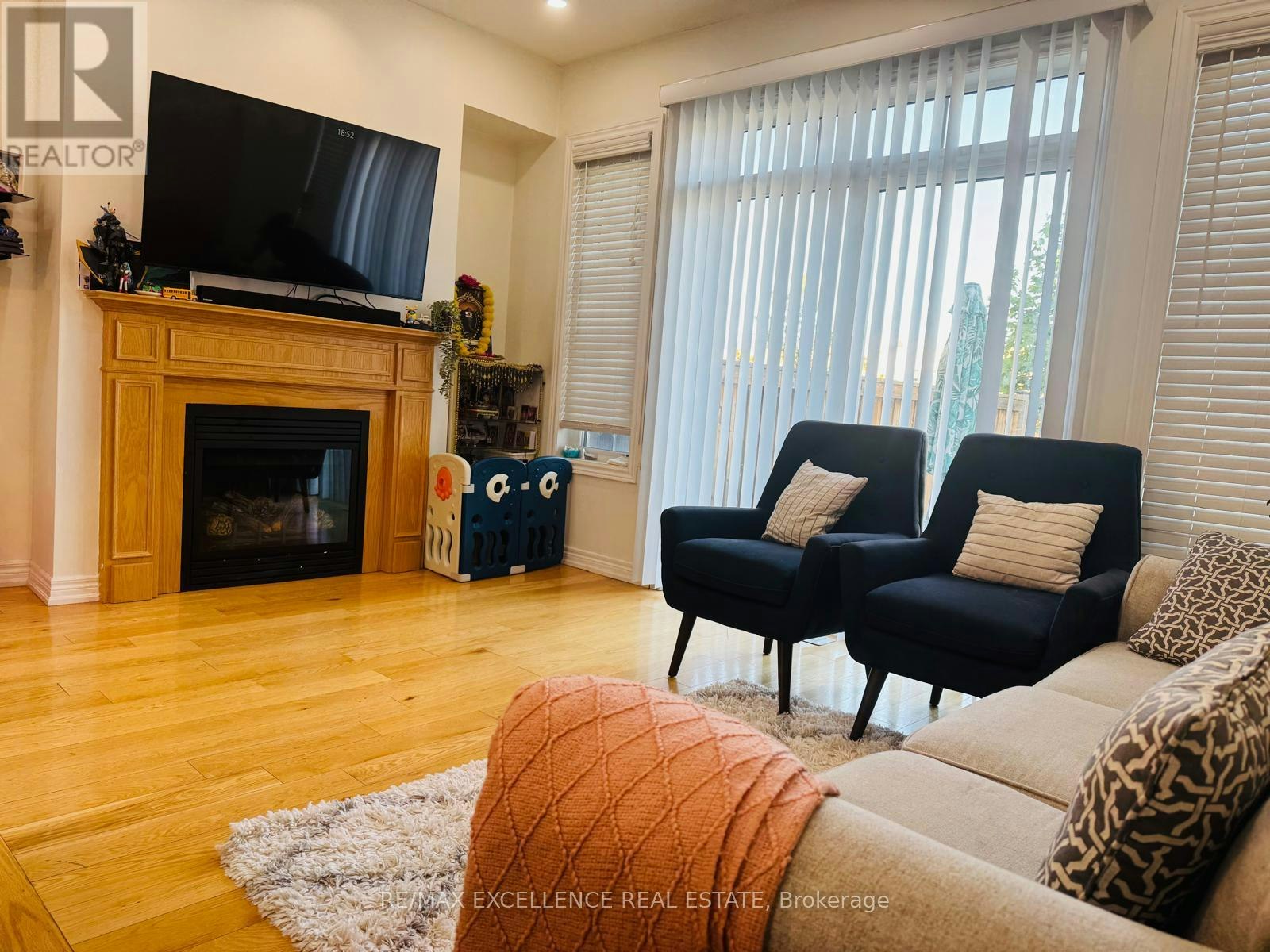 37 Dufay Road, Brampton, ON, L7A 4A2 - 5