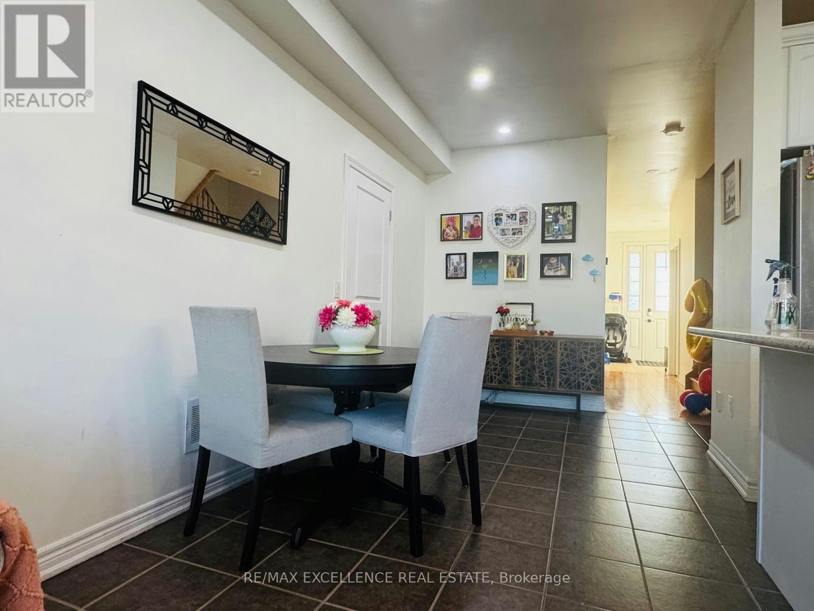 37 Dufay Road, Brampton, ON, L7A 4A2 - 4