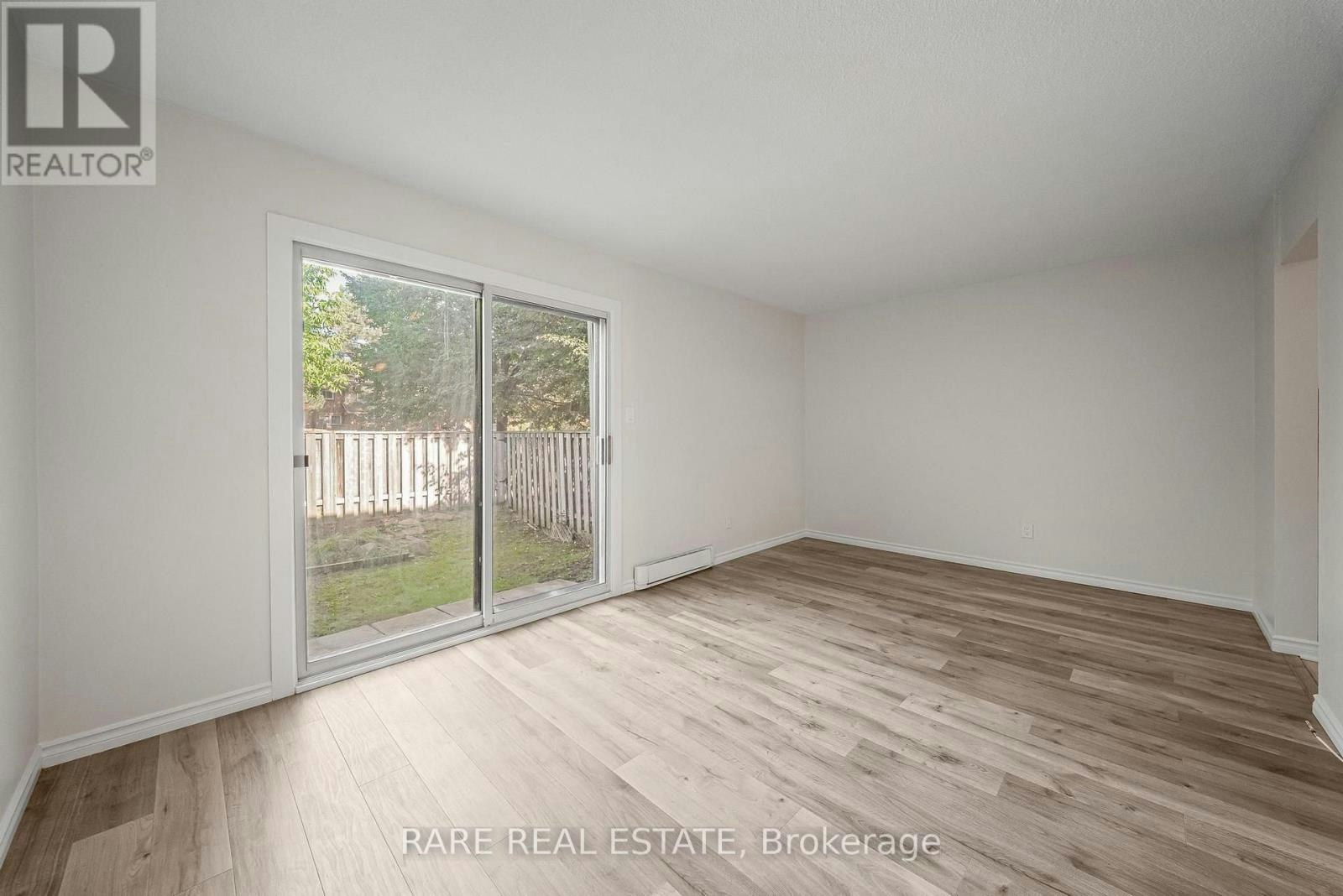 18-221 Ormond Drive, Oshawa, ON, L1G 6T7 - 4