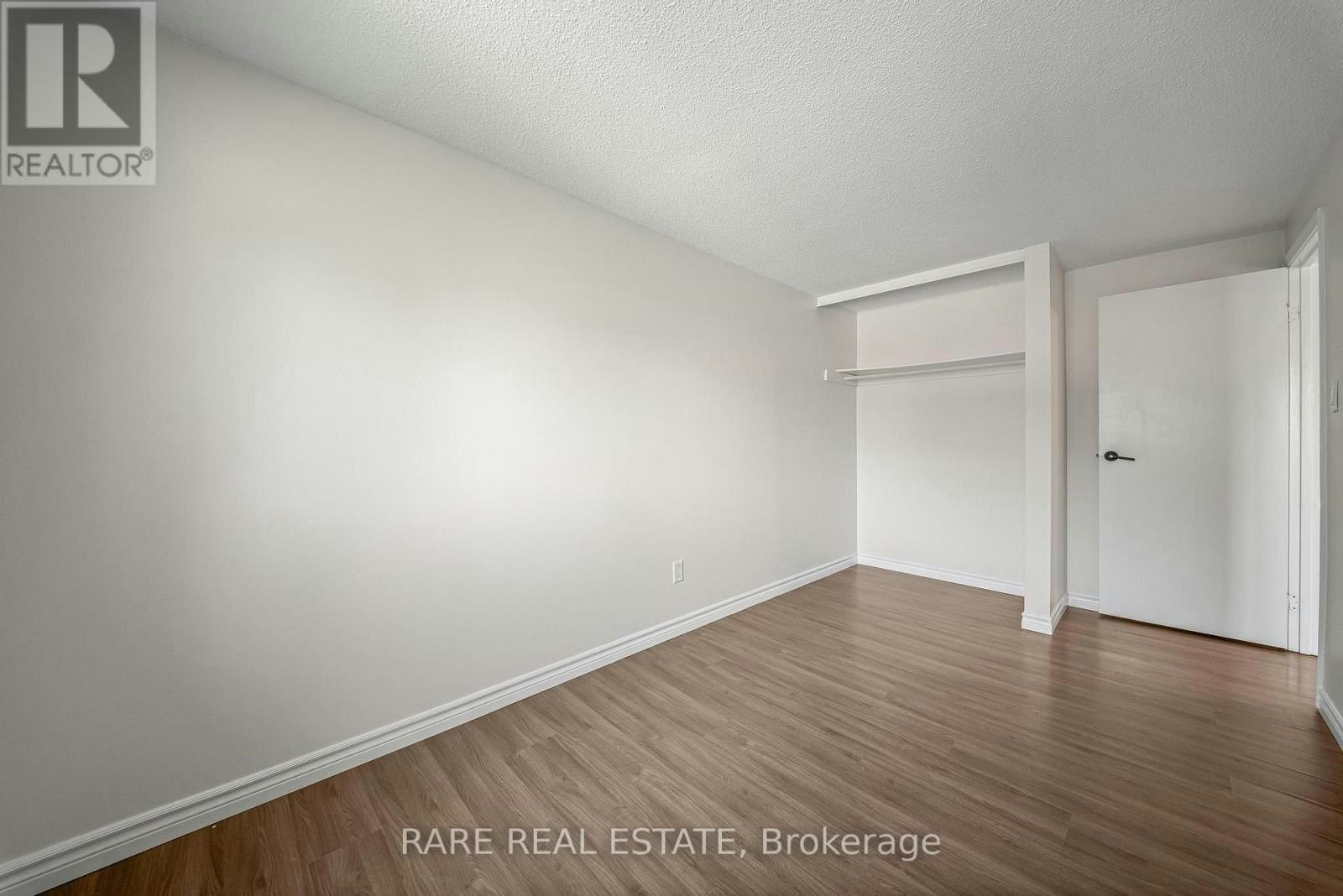 18-221 Ormond Drive, Oshawa, ON, L1G 6T7 - 18