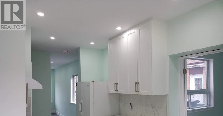 MAIN-82 Pandora Circle, Toronto, ON, M1H 1V7 - 3
