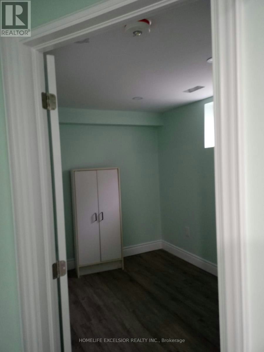 MAIN-82 Pandora Circle, Toronto, ON, M1H 1V7 - 5