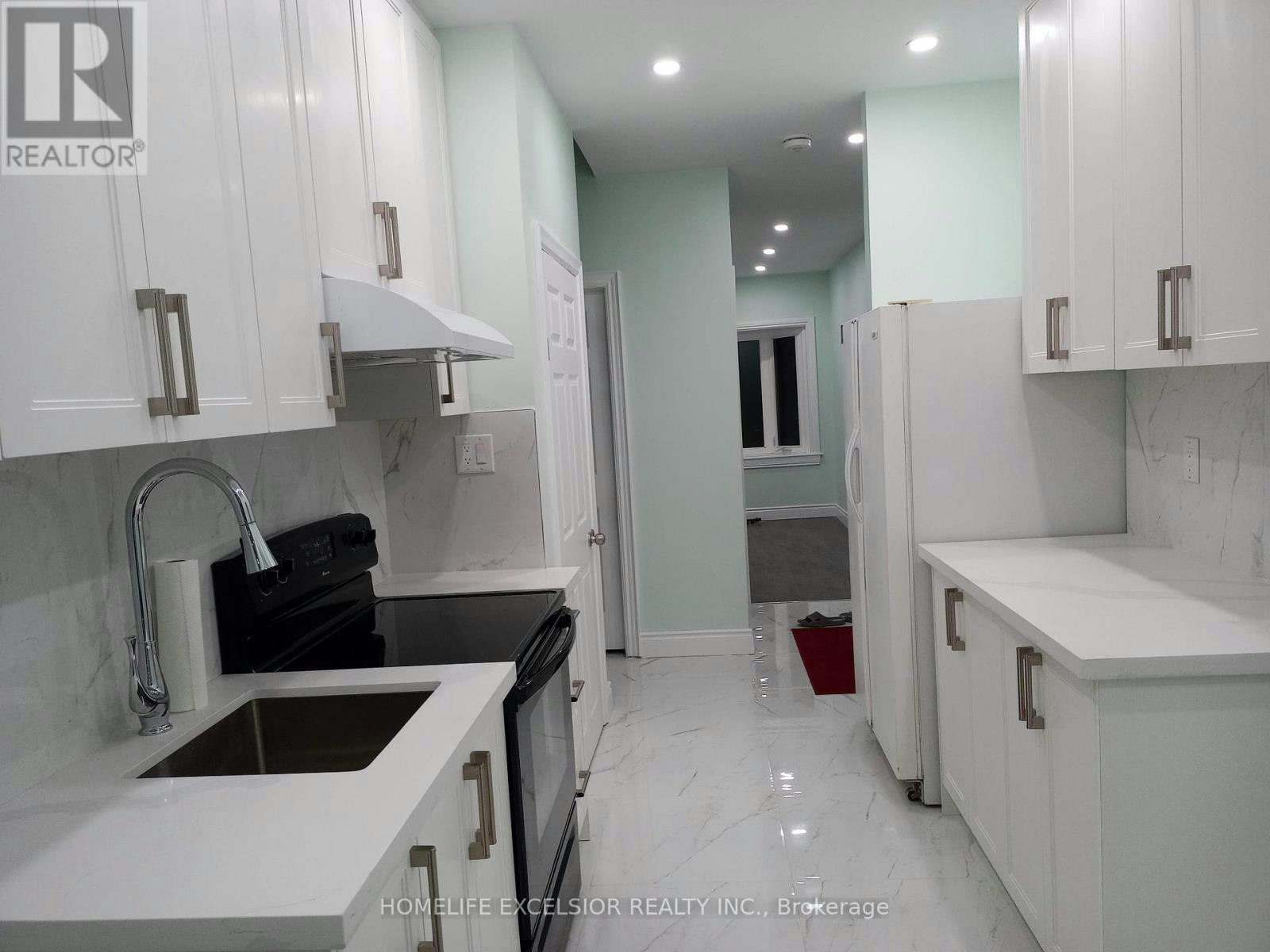 MAIN-82 Pandora Circle, Toronto, ON, M1H 1V7 - 4