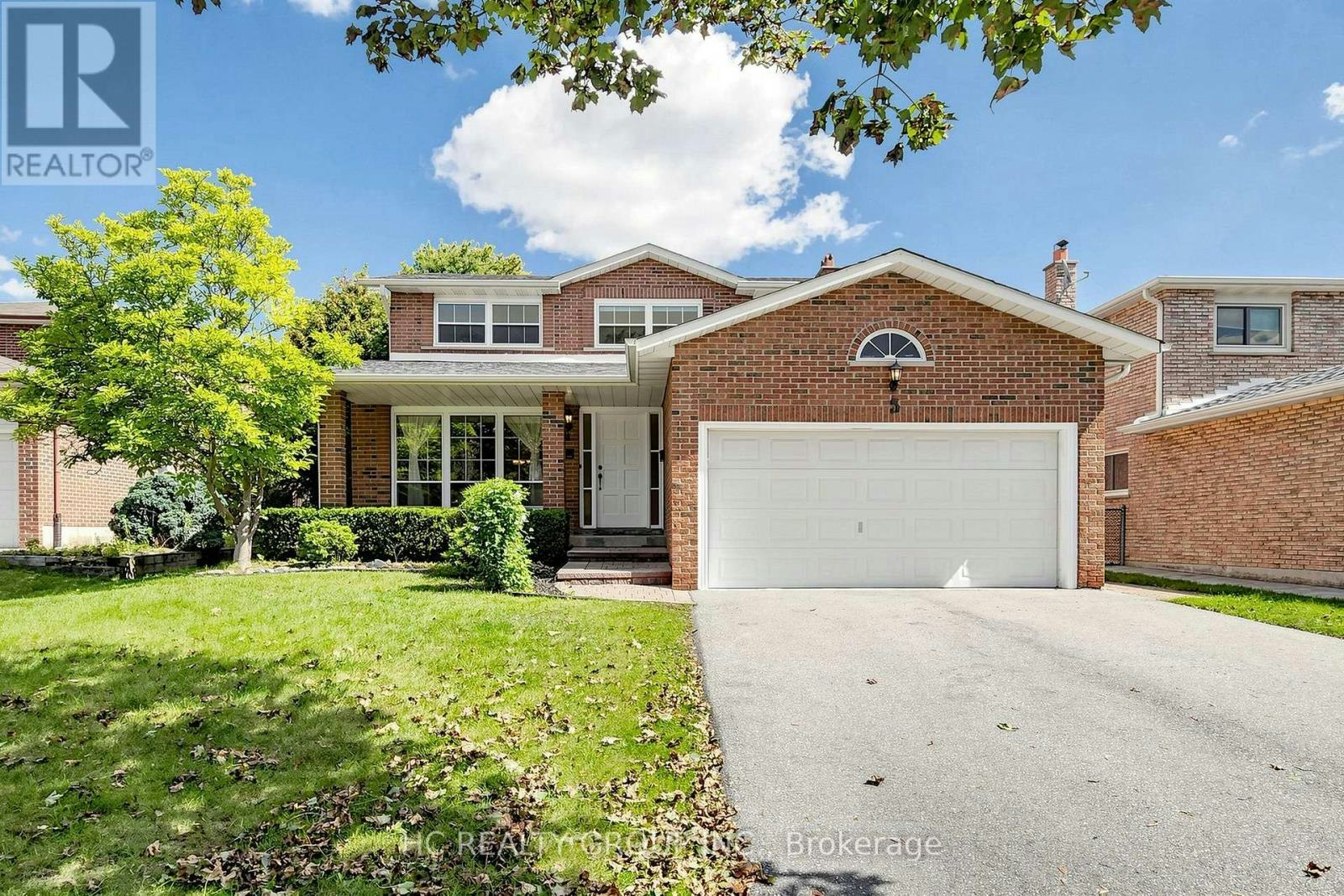 5 Standish Crescent, Markham, ON, L3P 4A4