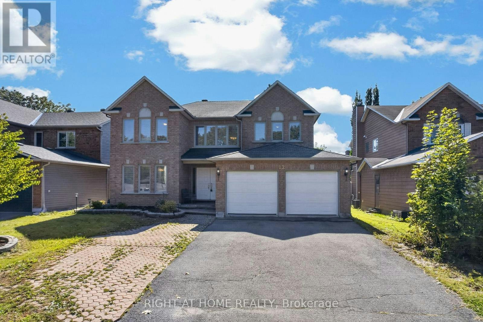 12 Baslaw Drive, Ottawa, ON, K1G 5J8