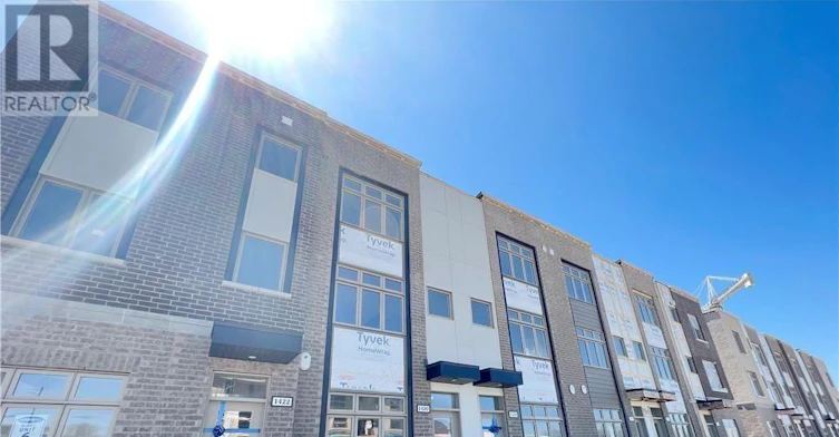 1414 Hemlock Road, Ottawa, ON, K1K 5A8 - 2