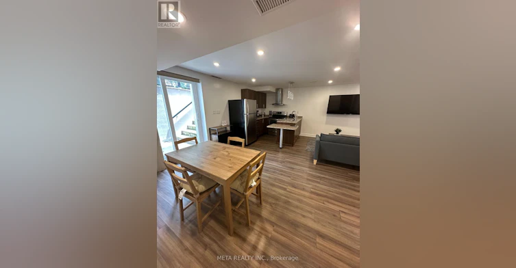 7 Lakewoods Street, Richmond Hill, ON, L4E 0B5 - 4