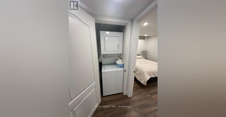 7 Lakewoods Street, Richmond Hill, ON, L4E 0B5 - 9