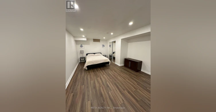 7 Lakewoods Street, Richmond Hill, ON, L4E 0B5 - 7