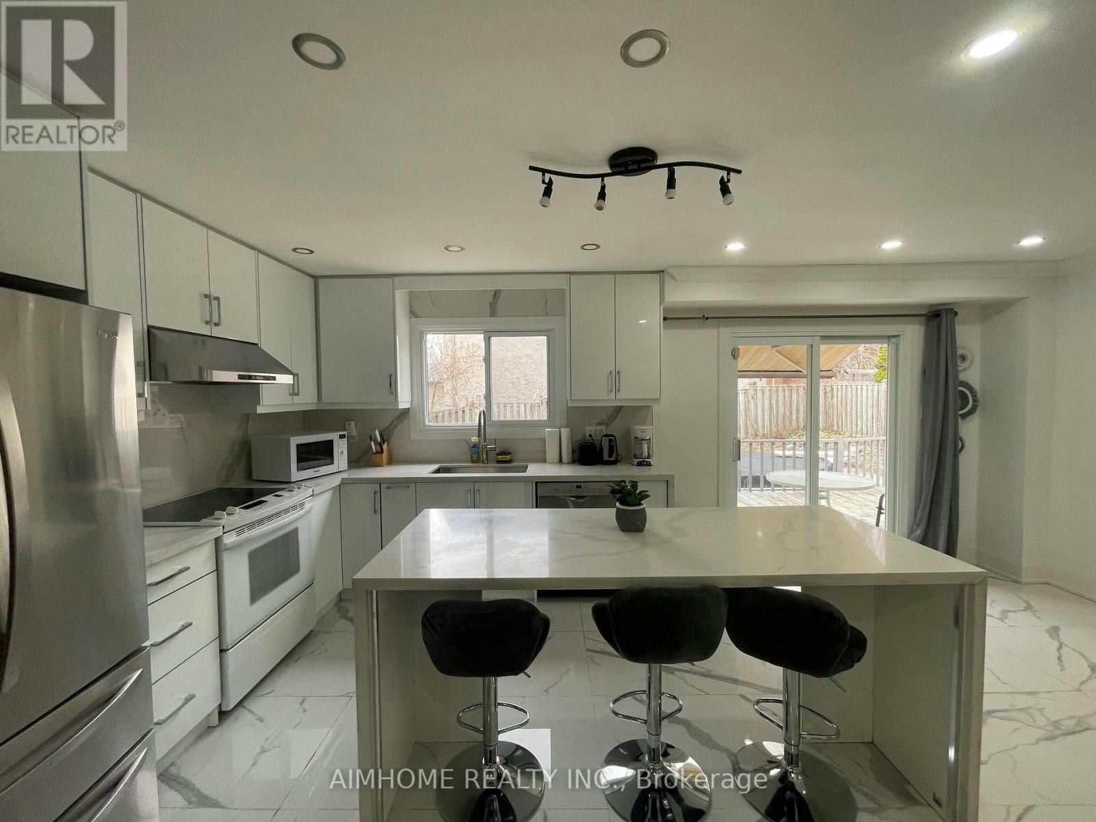 MAIN-166 Fincham Avenue, Markham, ON, L3P 4B3 - 6