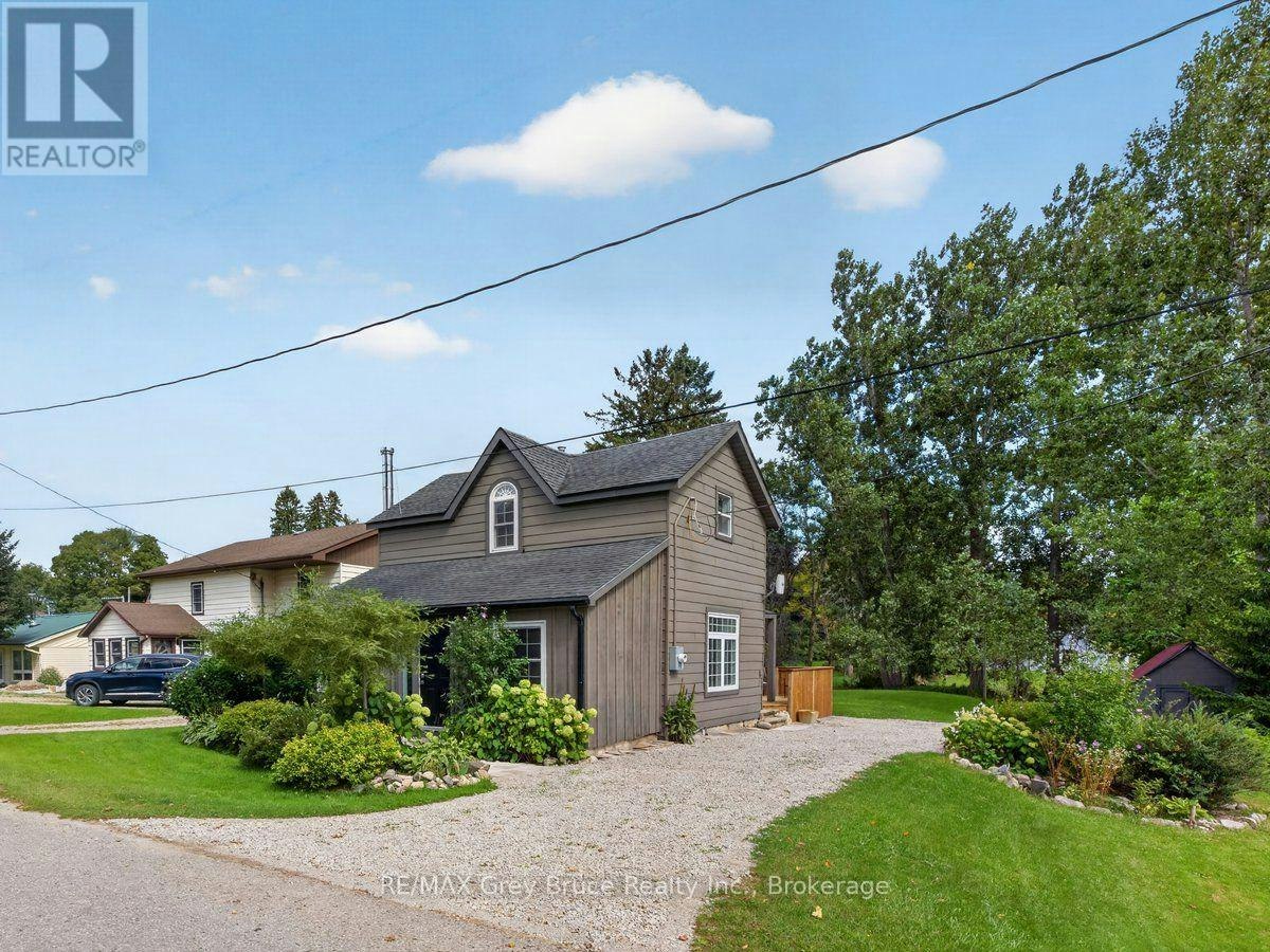 5 John Street, Chatsworth, ON, N0H 1G0