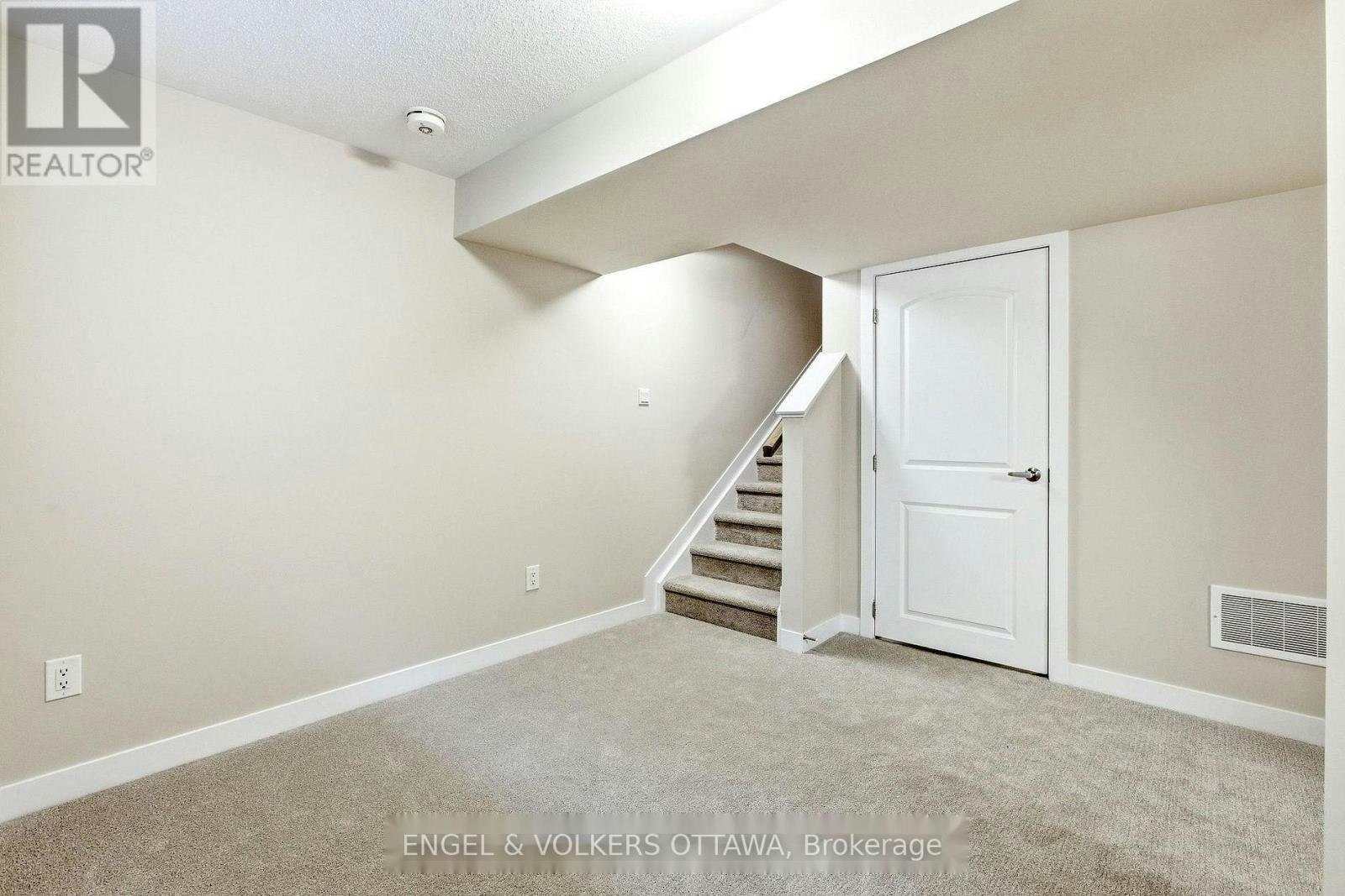 418 Les Emmerson Drive, Ottawa, ON, K2J 4J4 - 33