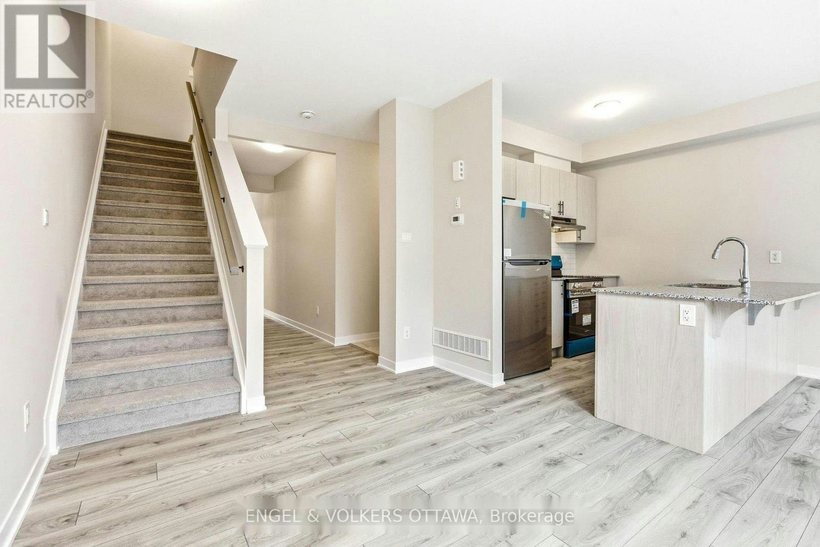 418 Les Emmerson Drive, Ottawa, ON, K2J 4J4 - 14