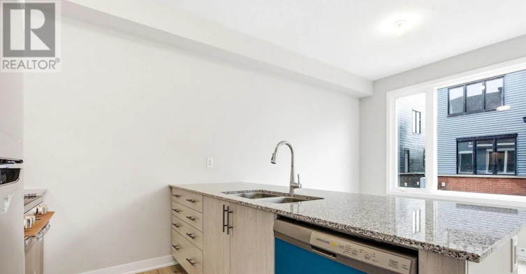 418 Les Emmerson Drive, Ottawa, ON, K2J 4J4 - 8
