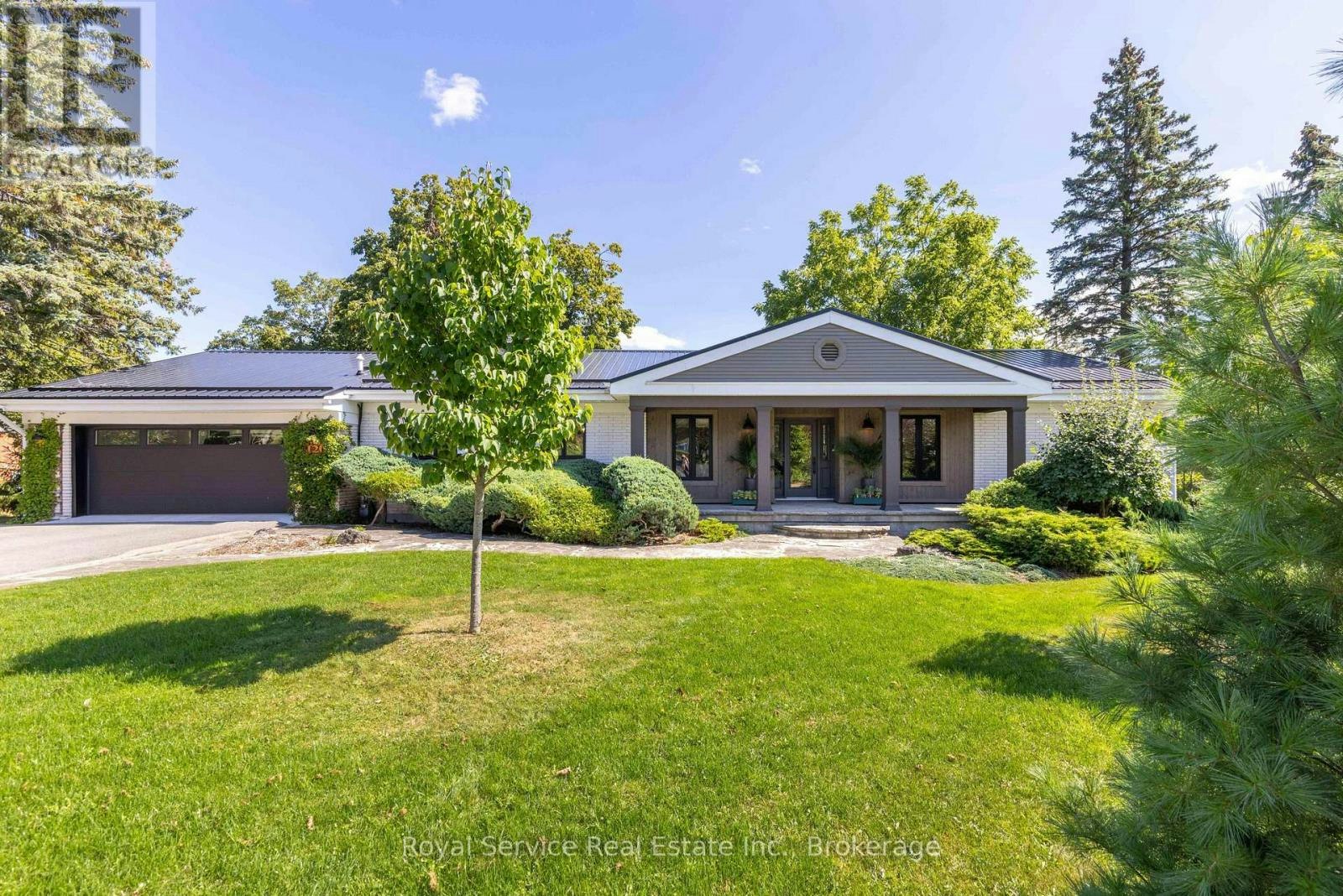 126 Ridgewood Road, Peterborough, ON, K9J 1P3