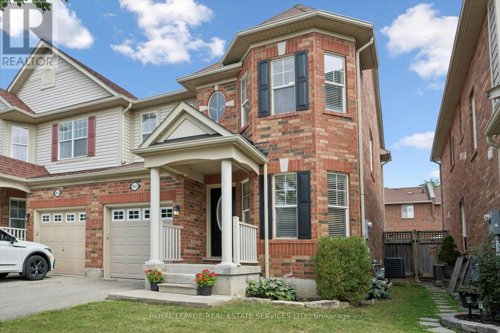 937 Vickerman Way, Milton, ON, L9T 0K5