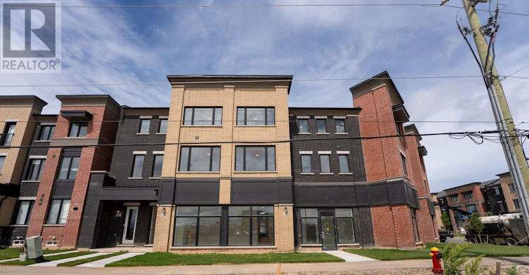 2-3299 Sixth Line, Oakville, ON, L6H 0Z5 - 2