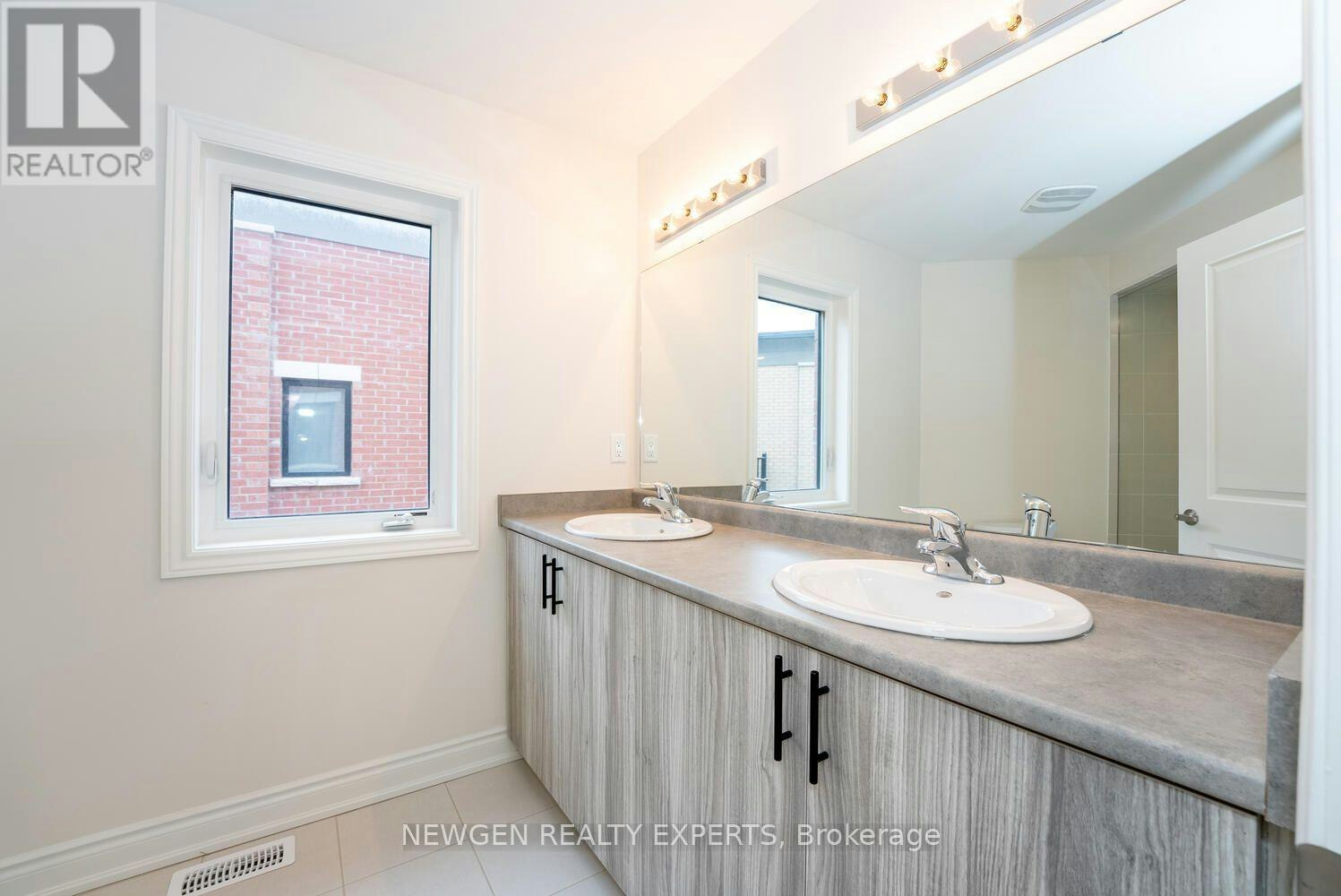 2-3299 Sixth Line, Oakville, ON, L6H 0Z5 - 38
