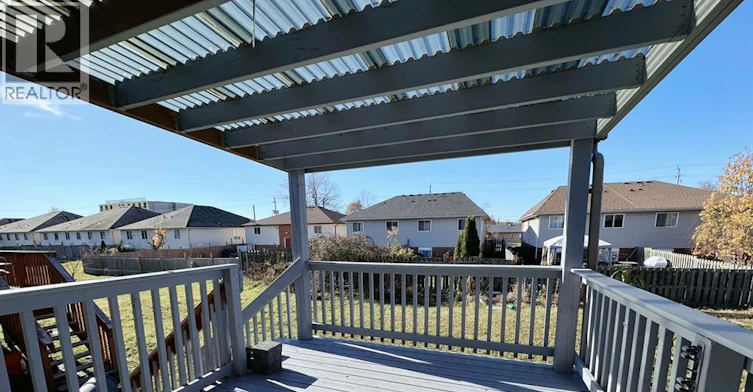 UPPER-1977 Northway Avenue, Windsor, ON, N9B 0A3 - 13
