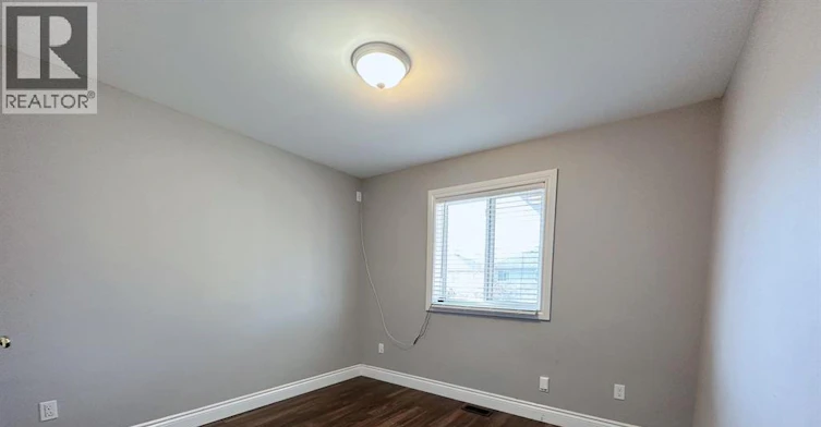UPPER-1977 Northway Avenue, Windsor, ON, N9B 0A3 - 6