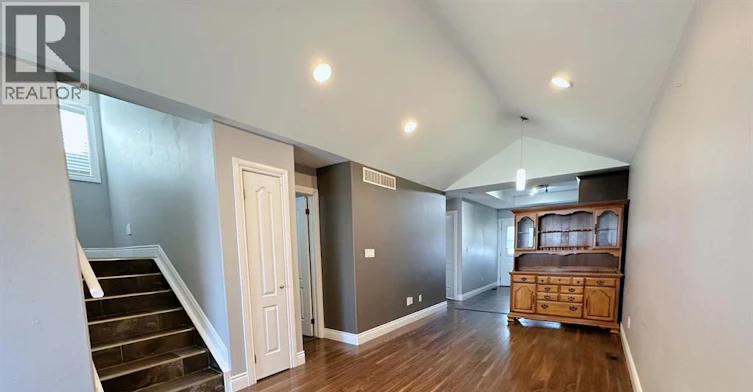 UPPER-1977 Northway Avenue, Windsor, ON, N9B 0A3 - 9