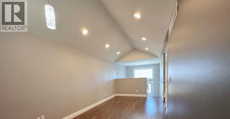 UPPER-1977 Northway Avenue, Windsor, ON, N9B 0A3 - 4