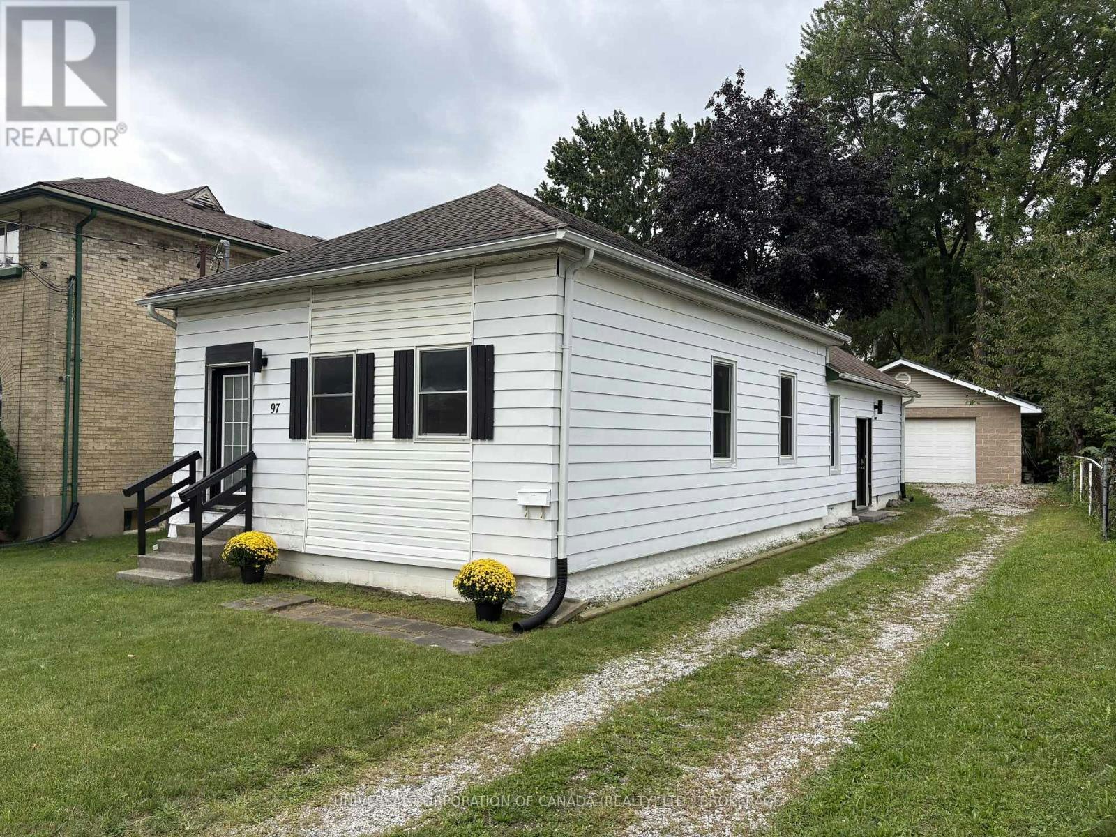 97 Chesley Avenue, London, ON, N5Z 2C3