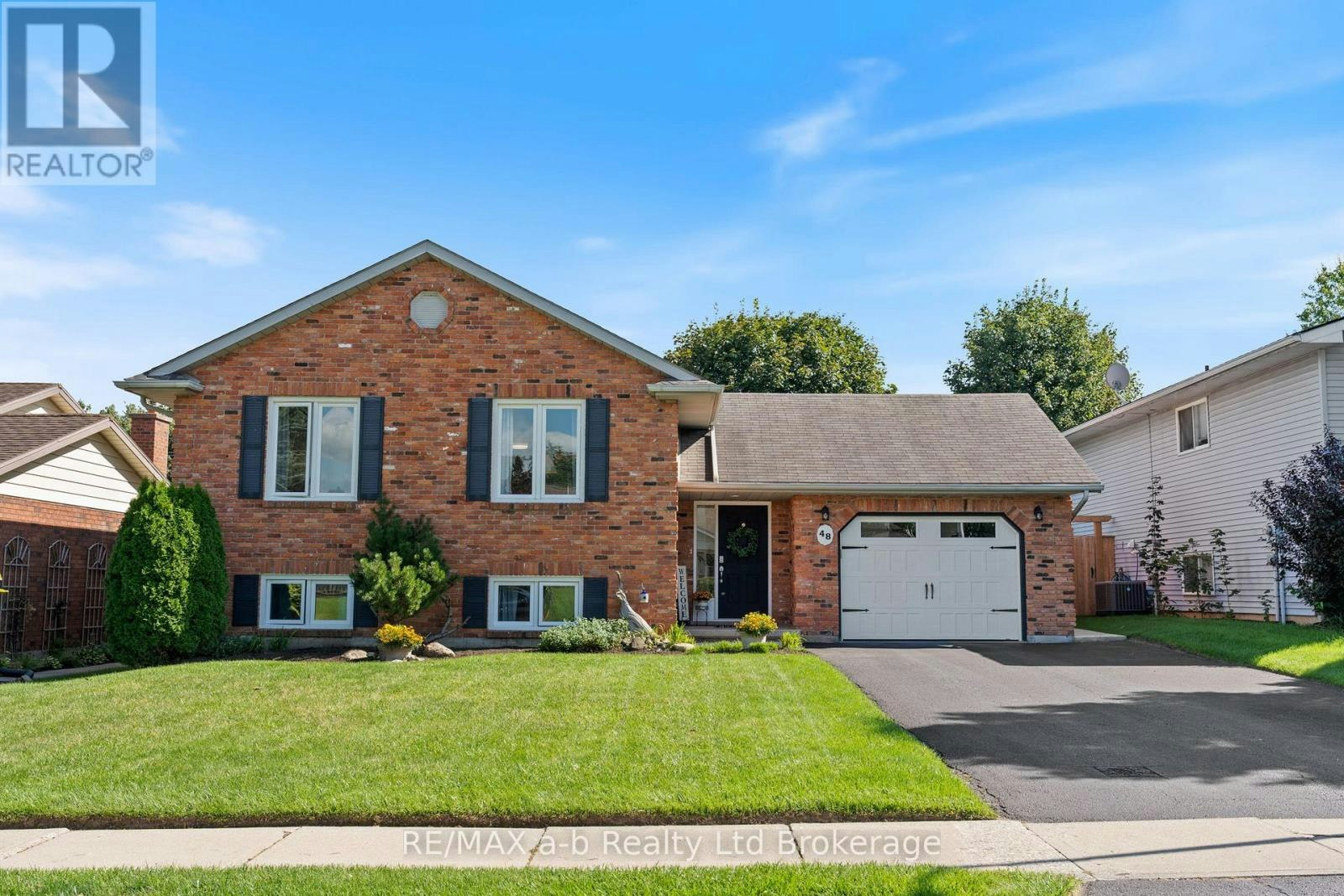 48 Denrich Avenue, Tillsonburg, ON, N4G 4W1