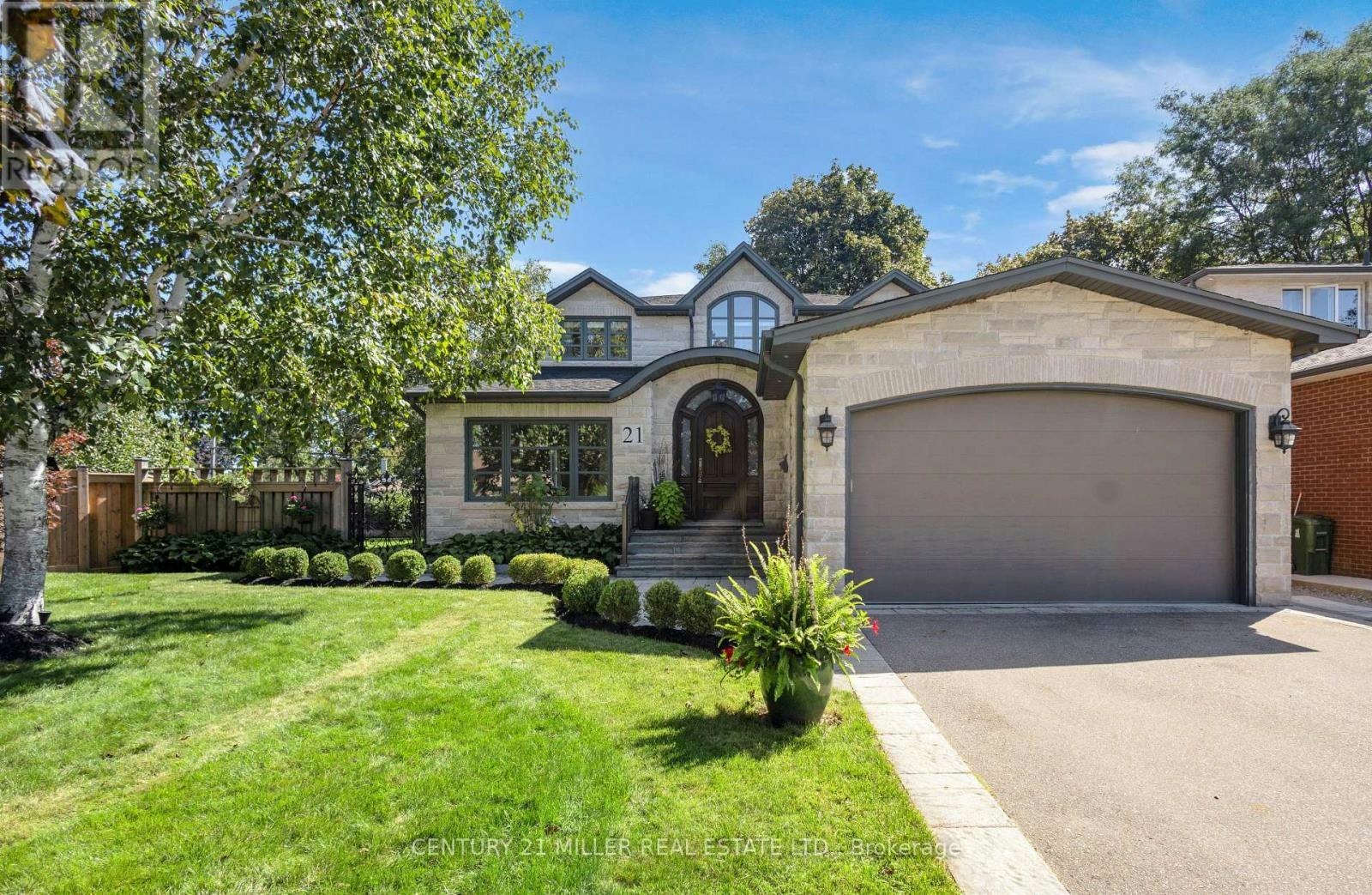 21 Neiltree Court, Toronto, ON, M9C 5C3