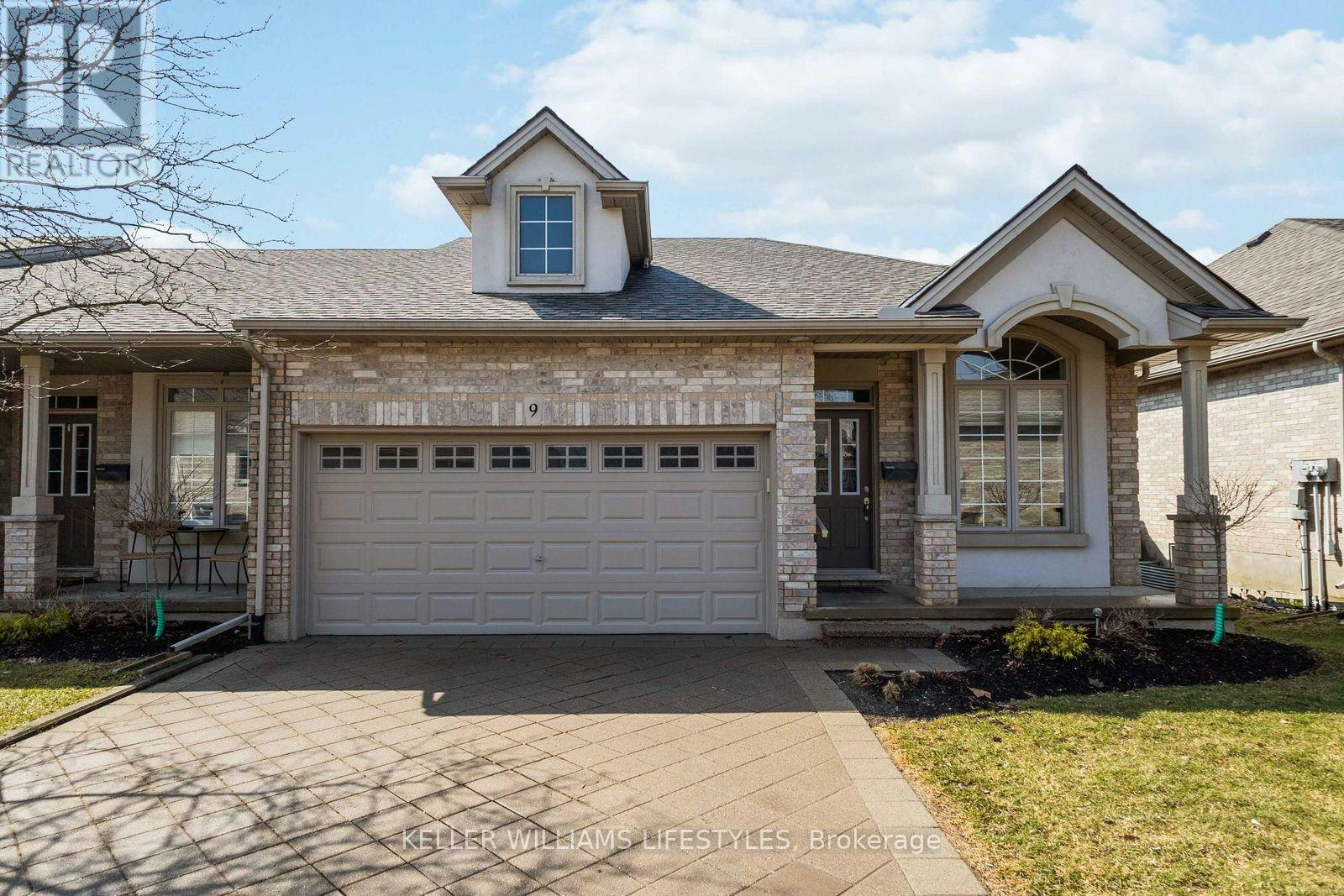 9-1 St. John's Drive, Komoka, ON, N0M 1C0