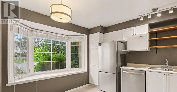 1377 Guthrie Street, Ottawa, ON, K2H 7B8 - 6