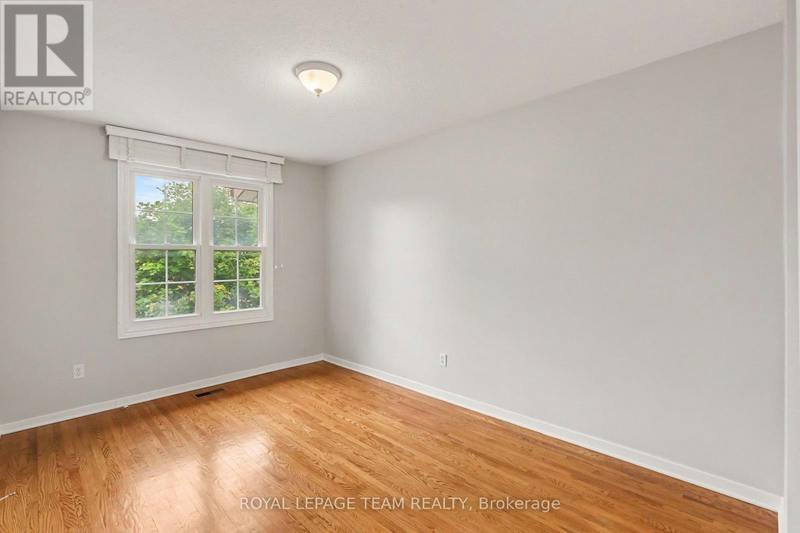 1377 Guthrie Street, Ottawa, ON, K2H 7B8 - 10