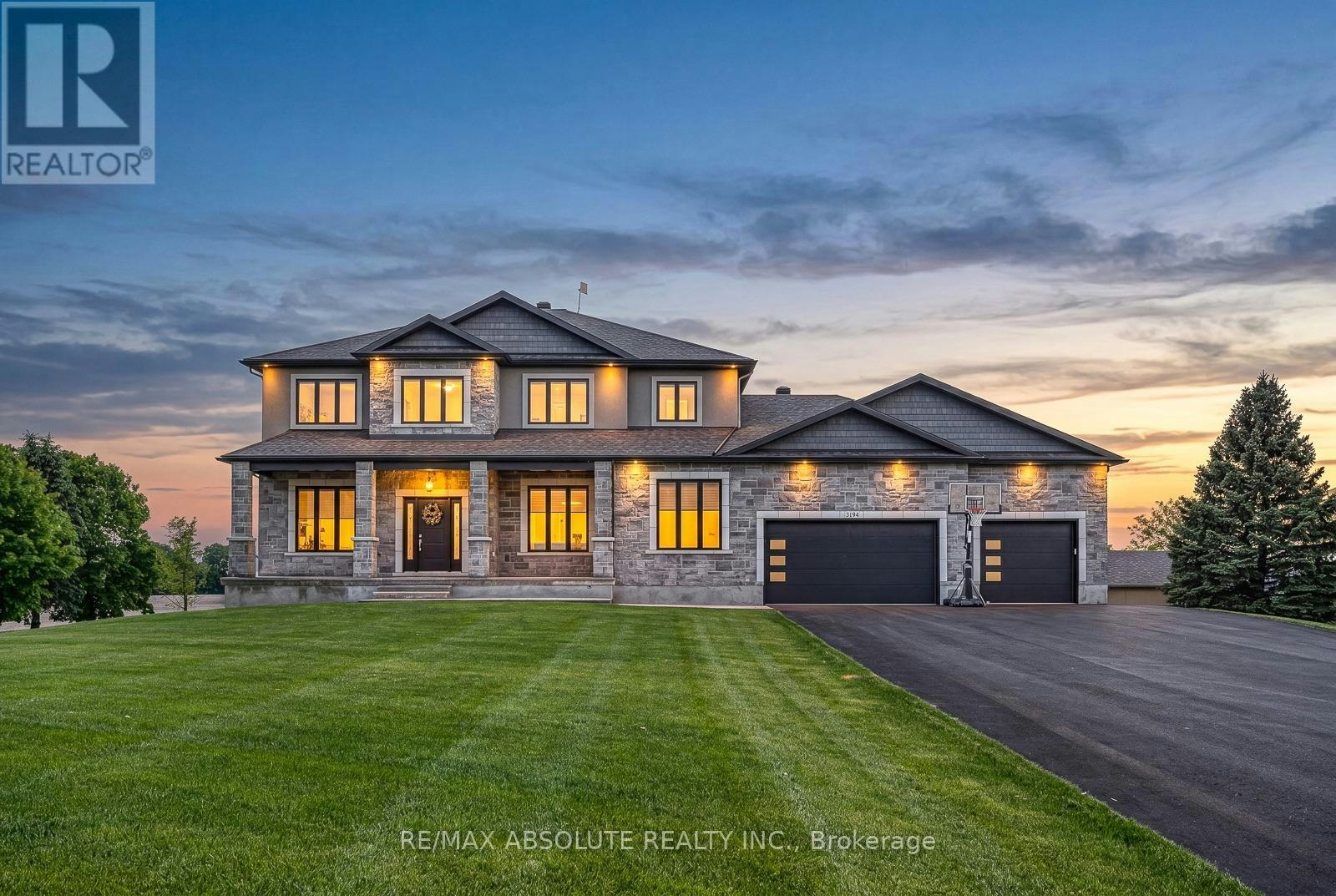 3194 Steeple Hill Crescent, Ottawa, ON, K1A 2Z0