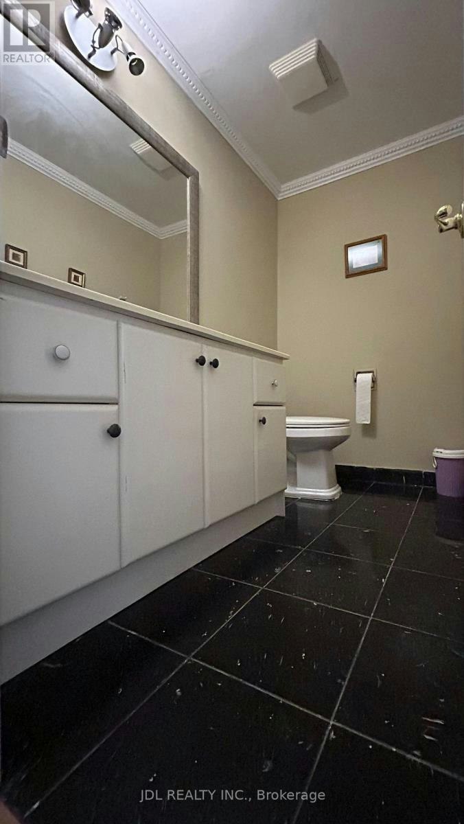 MASTER Bedroom 2nd Floor 80 Mosedale Cres Crescent, Toronto, ON, M2H 2L7 - 9