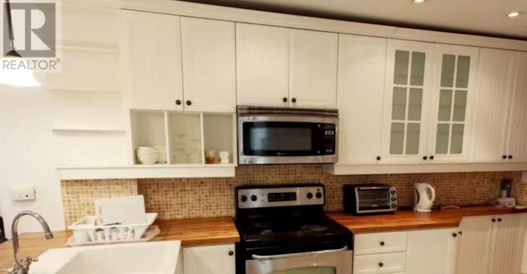 FLOOR-ONE 298 Bedroom Main Robert St Street, Toronto, ON, M5S 2K8 - 5