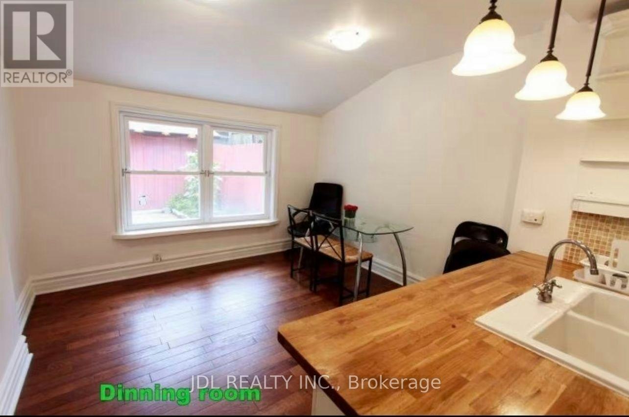FLOOR-ONE 298 Bedroom Main Robert St Street, Toronto, ON, M5S 2K8 - 4