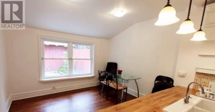 FLOOR-ONE 298 Bedroom Main Robert St Street, Toronto, ON, M5S 2K8 - 4