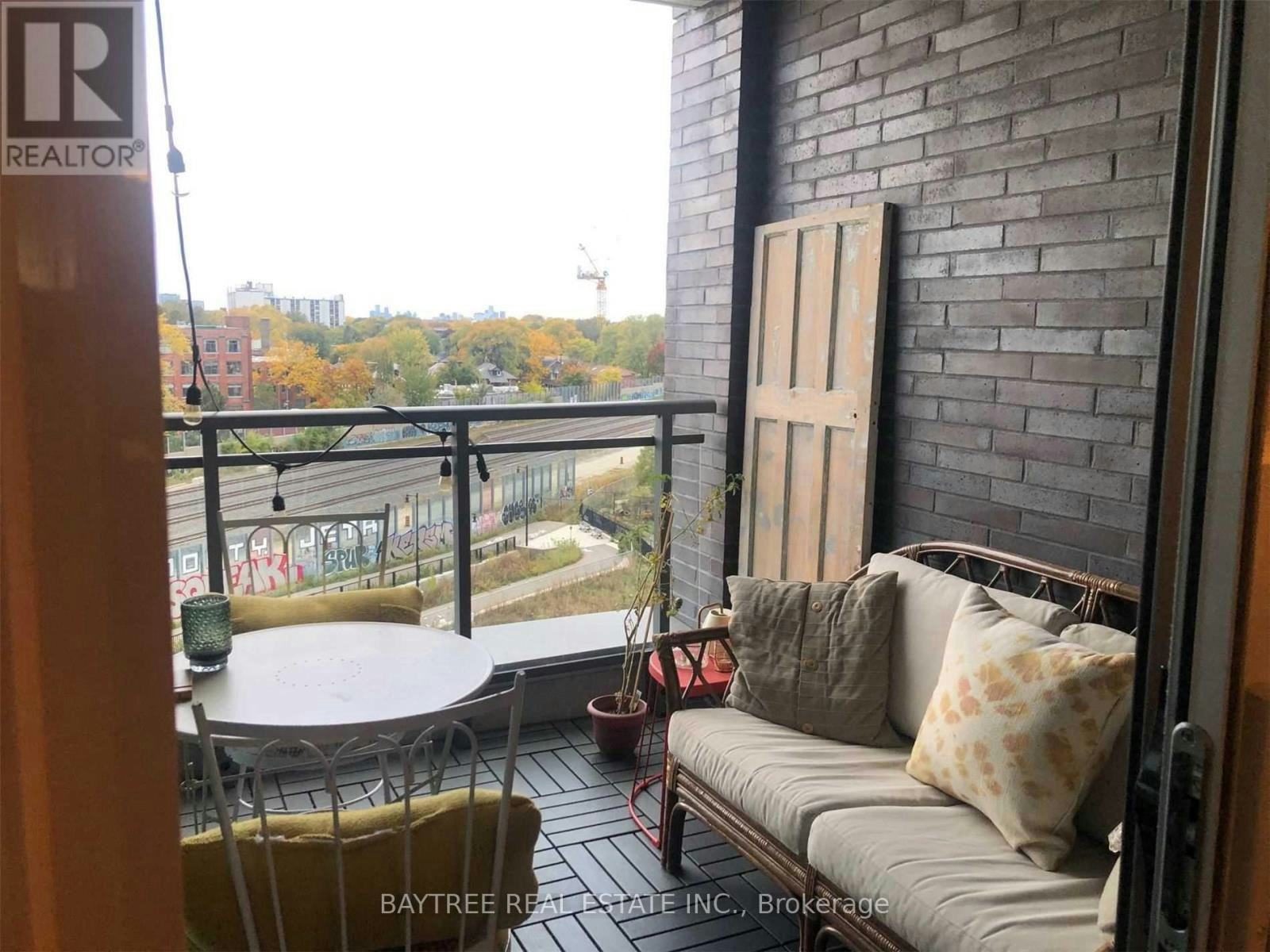 614-20 Minowan Miikan Lane, Toronto, ON, M6J 0E5 - 15