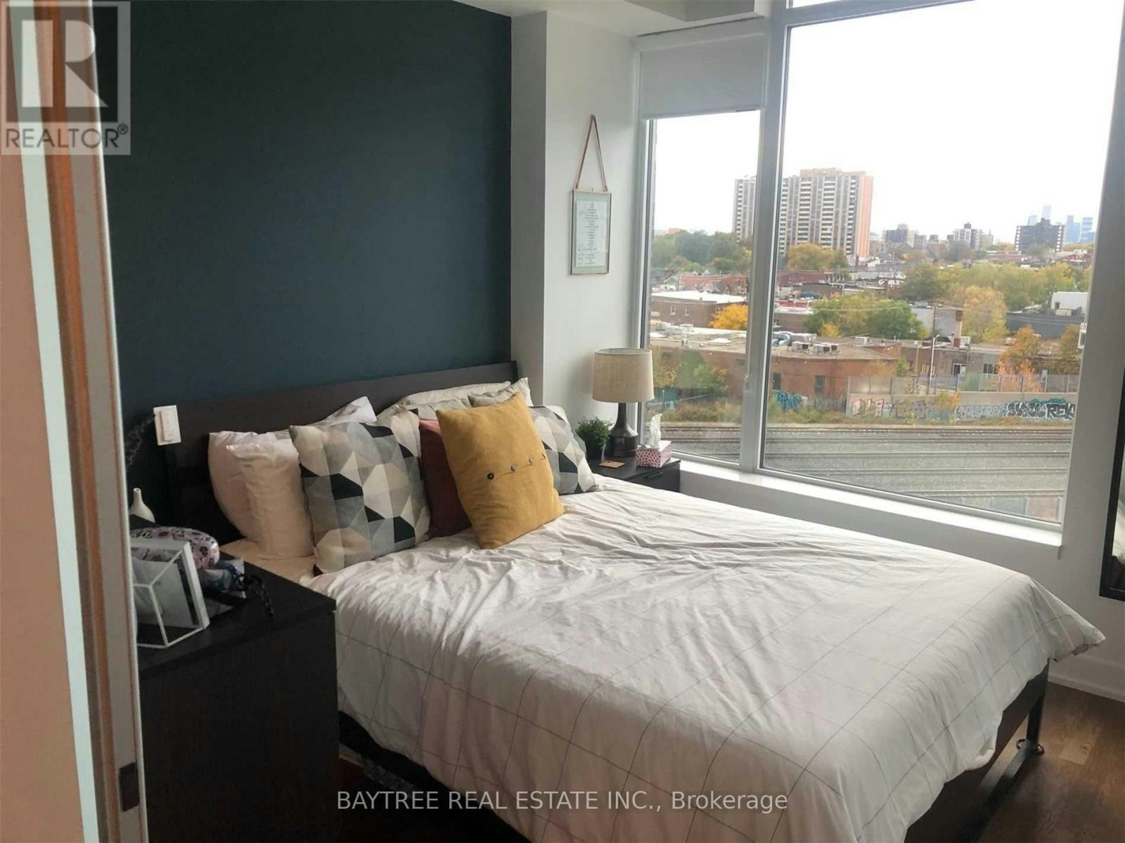614-20 Minowan Miikan Lane, Toronto, ON, M6J 0E5 - 12