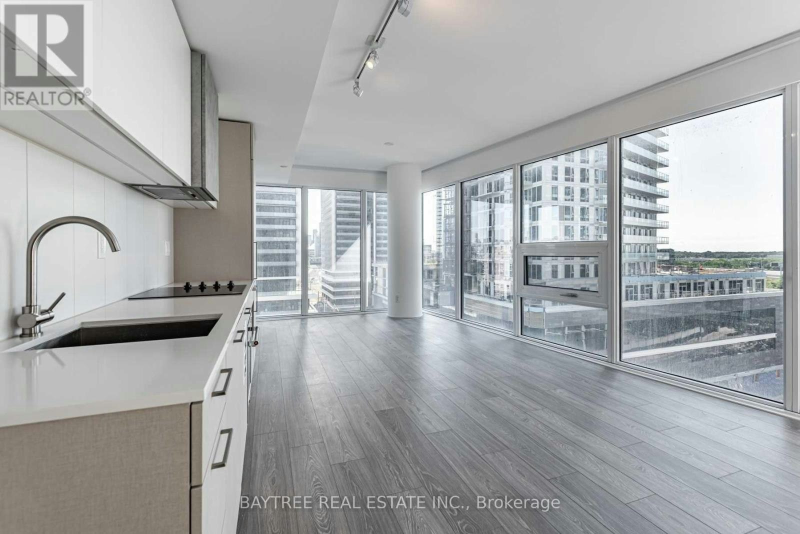 906-19 Western Battery Road, Toronto, ON, M6K 3S4 - 2