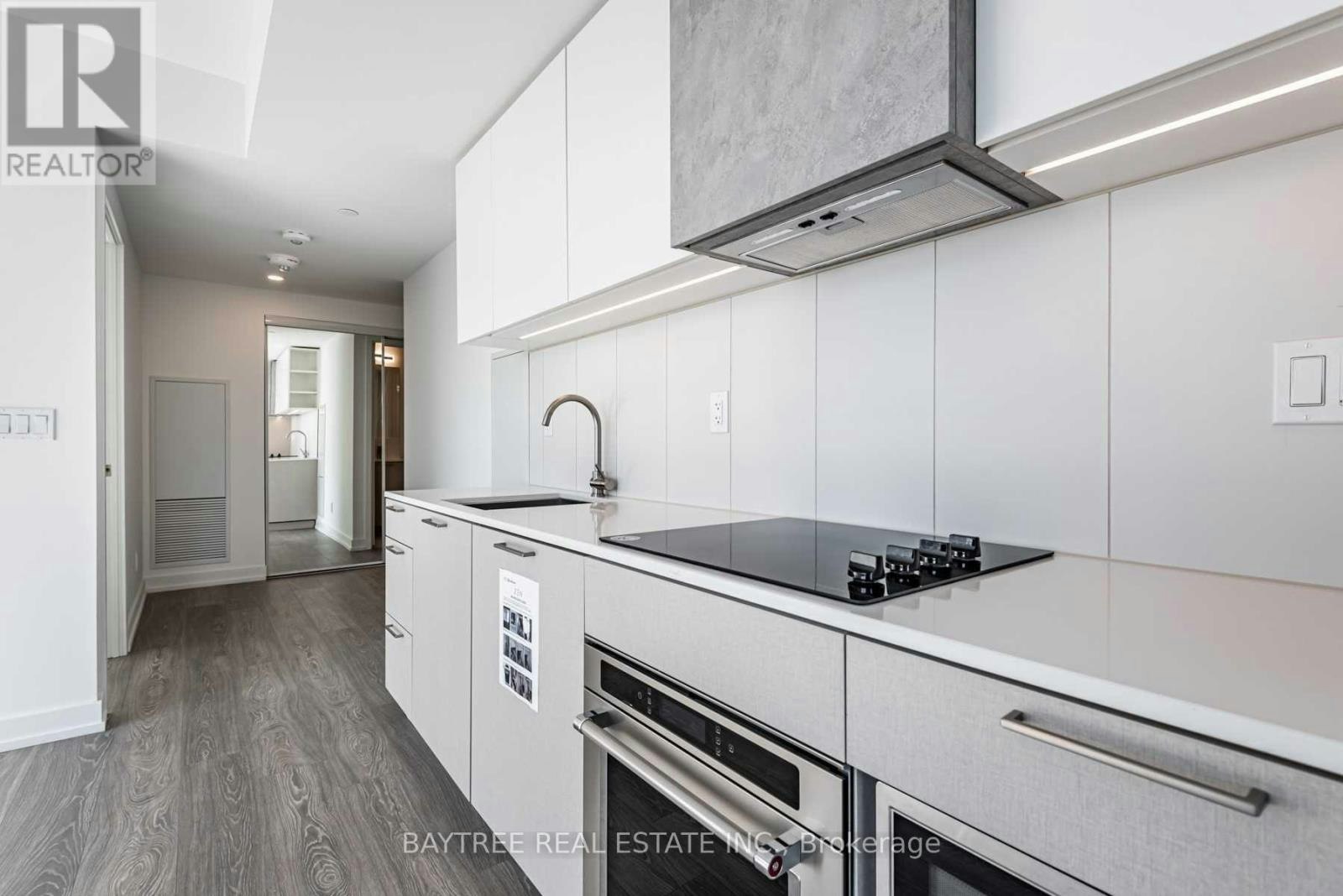 906-19 Western Battery Road, Toronto, ON, M6K 3S4 - 3
