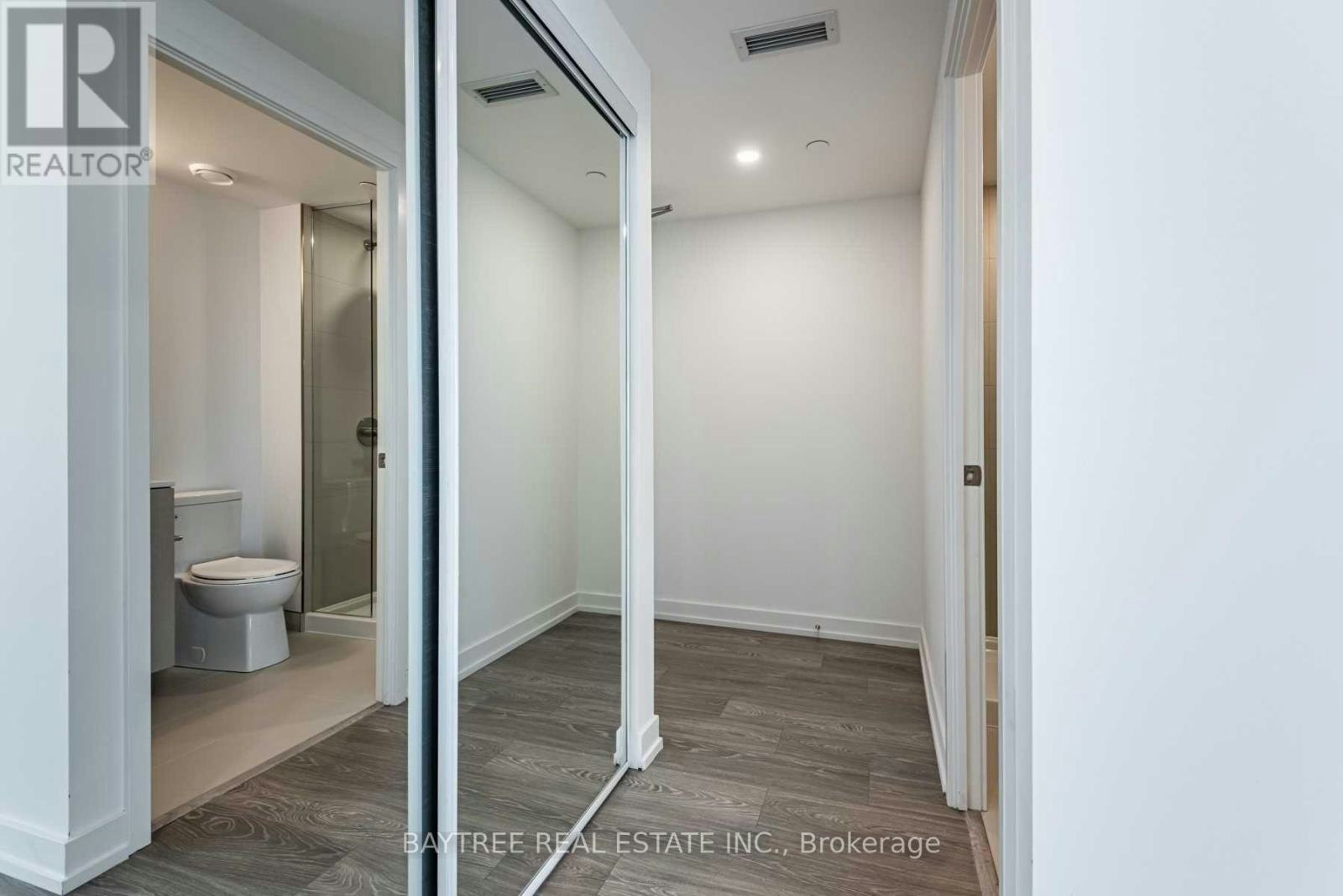 906-19 Western Battery Road, Toronto, ON, M6K 3S4 - 4