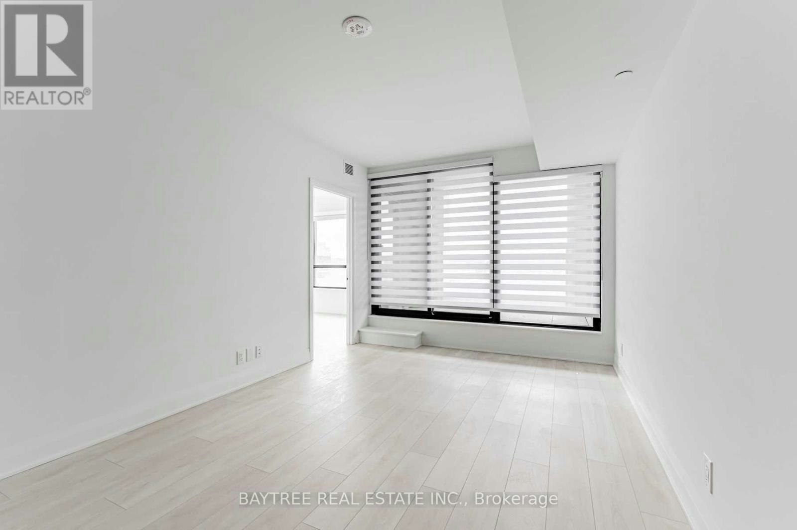 316-33 Frederick Todd Way, Toronto, ON, M4G 0C9 - 6