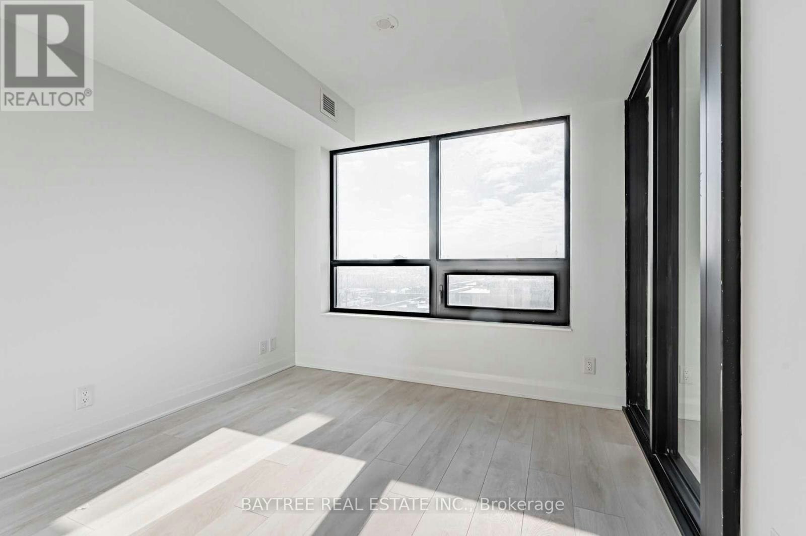 532-33 Frederick Todd Way, Toronto, ON, M4G 0C9 - 6