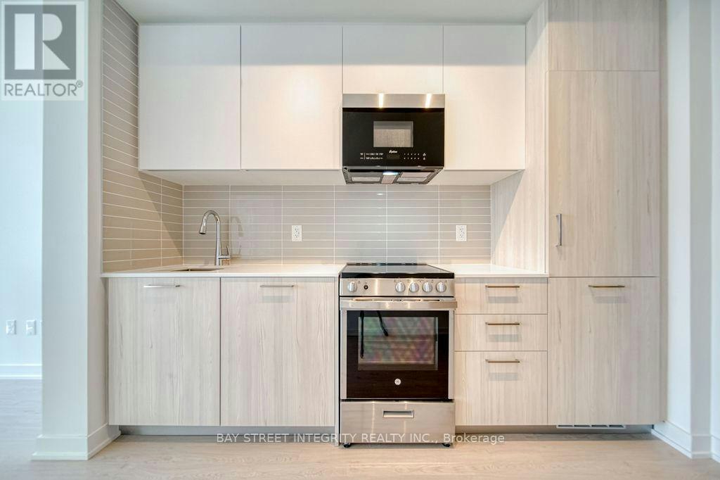 3002-65 Mutual Street, Toronto, ON, M5B 0E5 - 6
