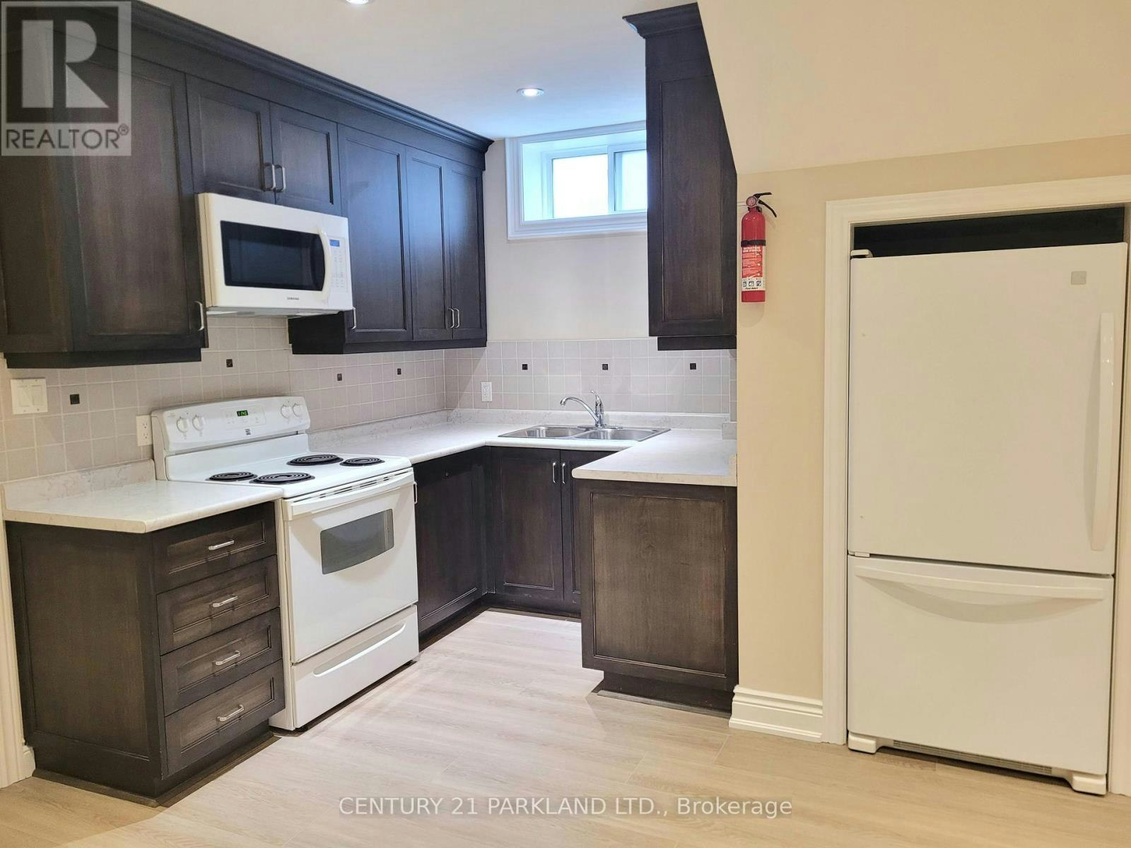 9 August Avenue, Toronto, ON, M1L 3M8 - 9